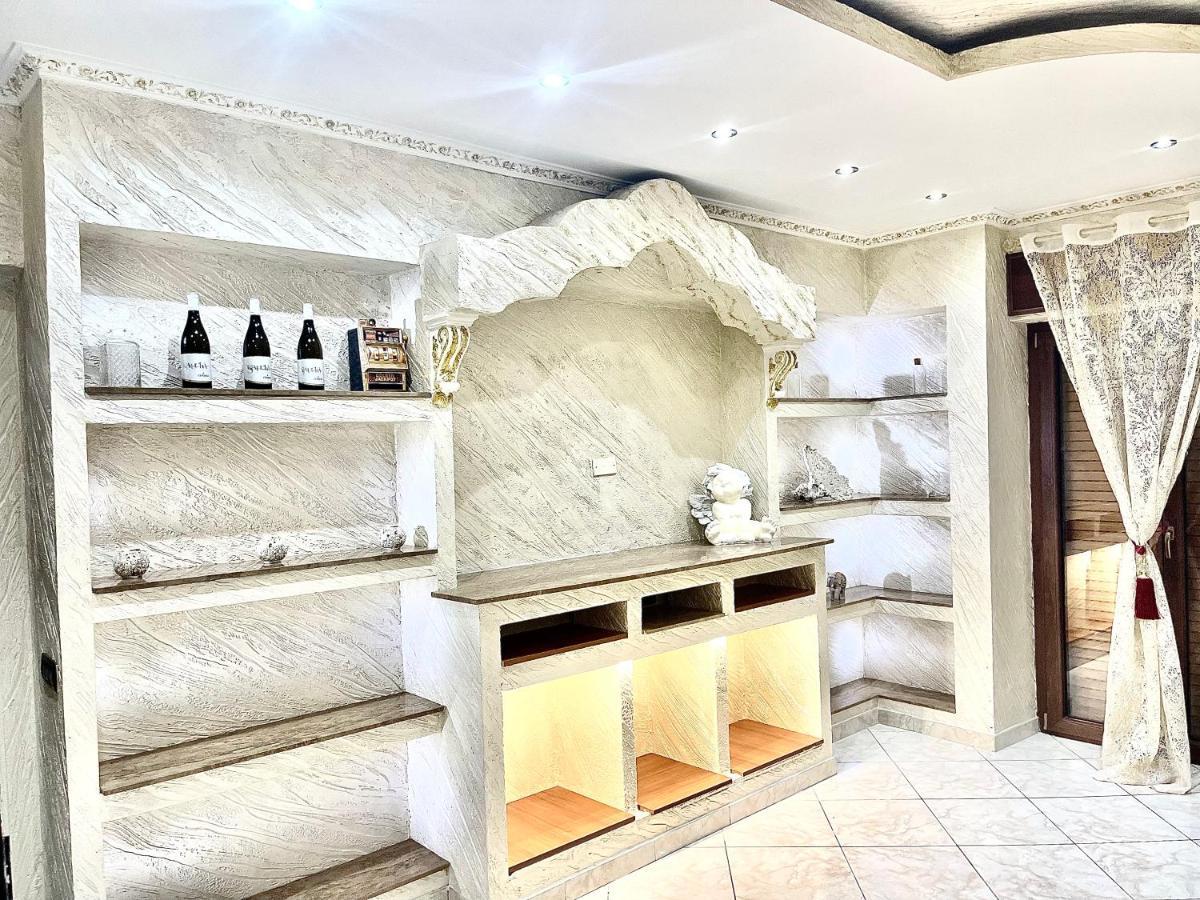 Gold Luxury Suite Home Roma Exterior photo